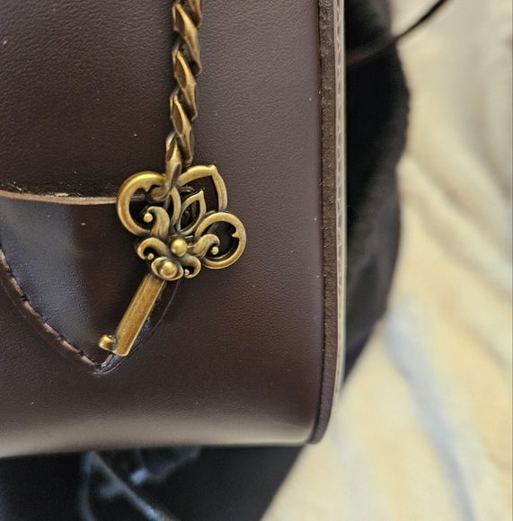 Beara Beara Bernadette Brown Leather Bag - Picture 6 of 11